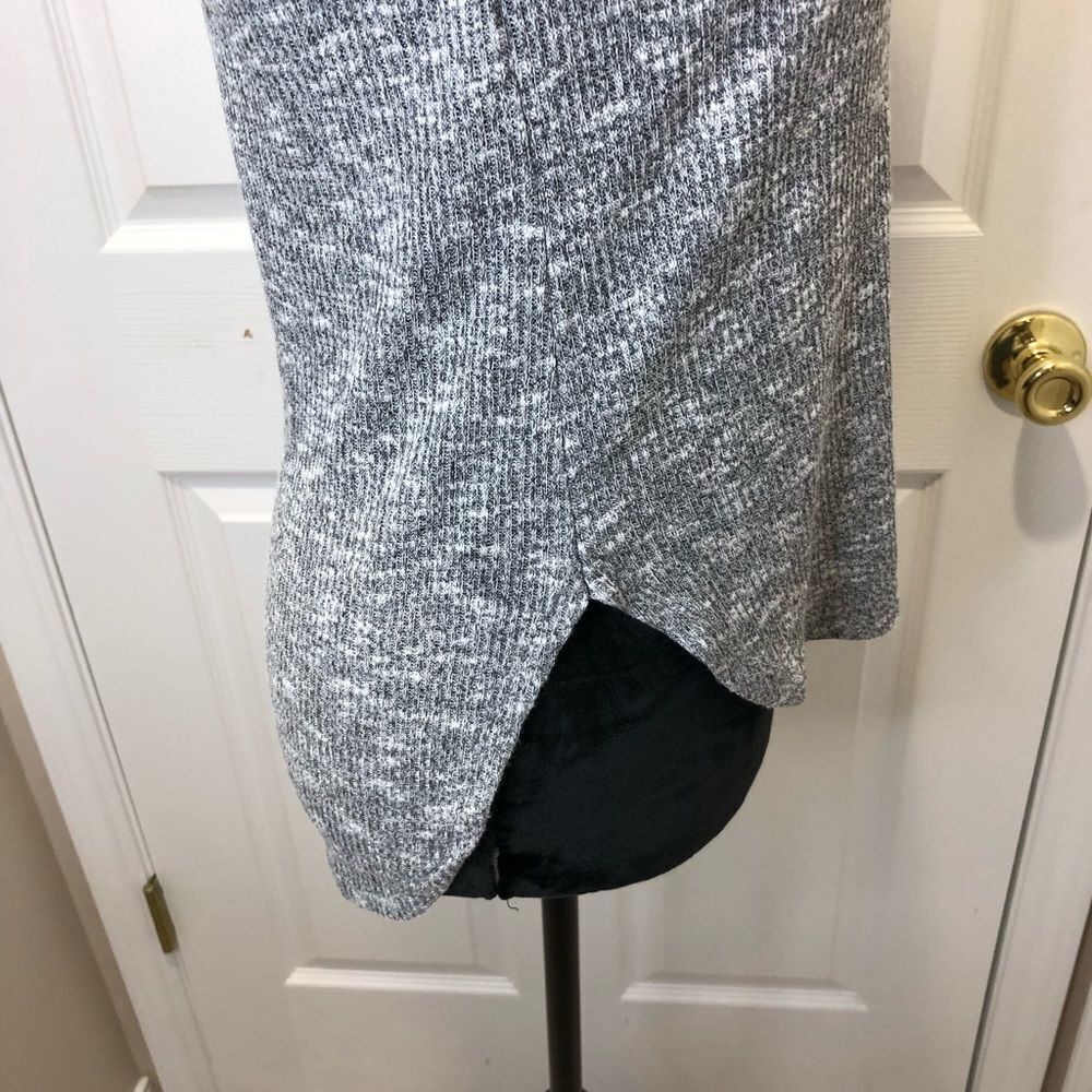 Rewind grey long sleeve top with cream lace detail, size x small - Picture 6 of 12